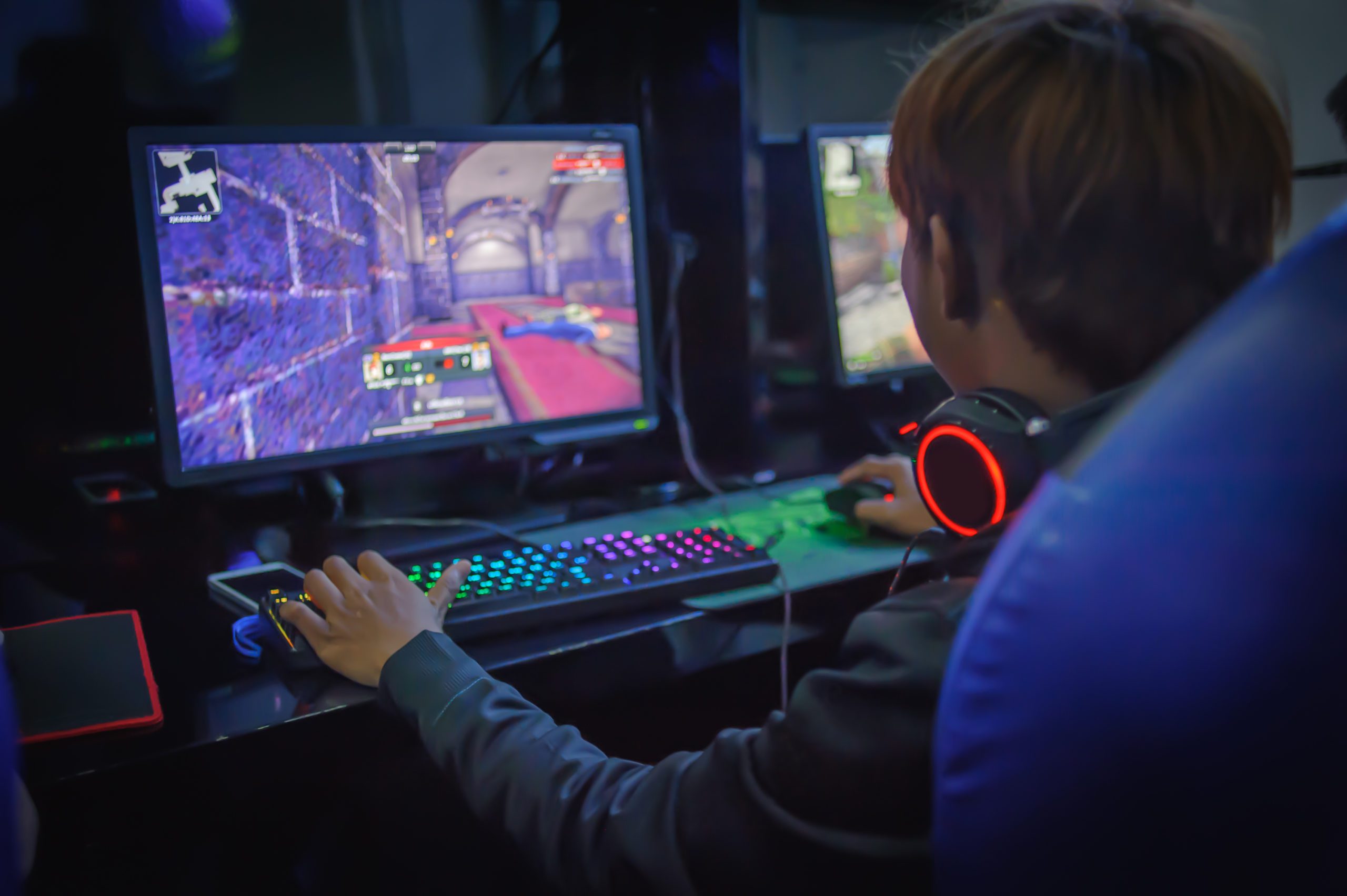 Getting into esports requires a super-fast internet connection like Quantum Fiber Internet.
