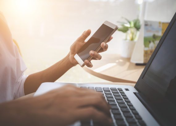 how to use social media mindfully on phone and computer