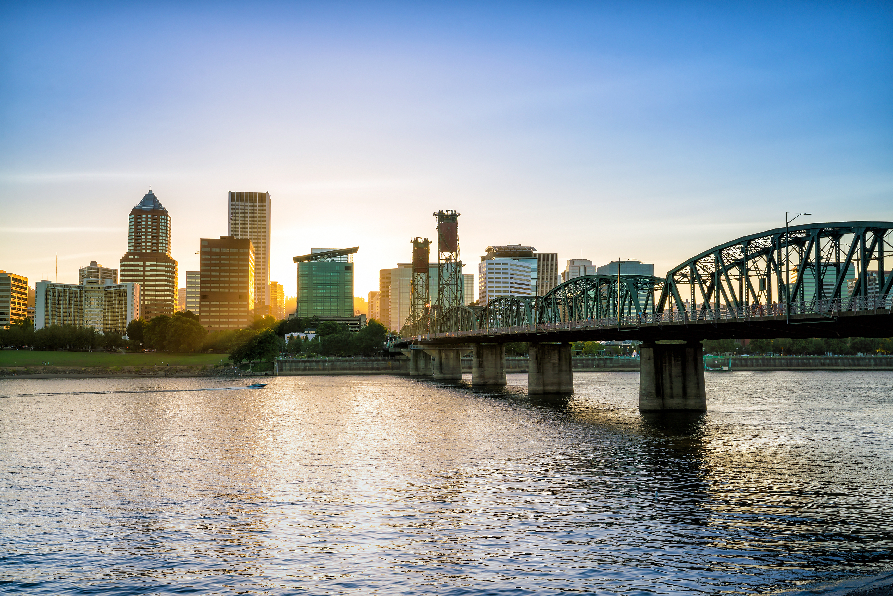 Landscape photo of Portland, Oregon.