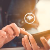 What are the benefits of a WiFi mesh network?