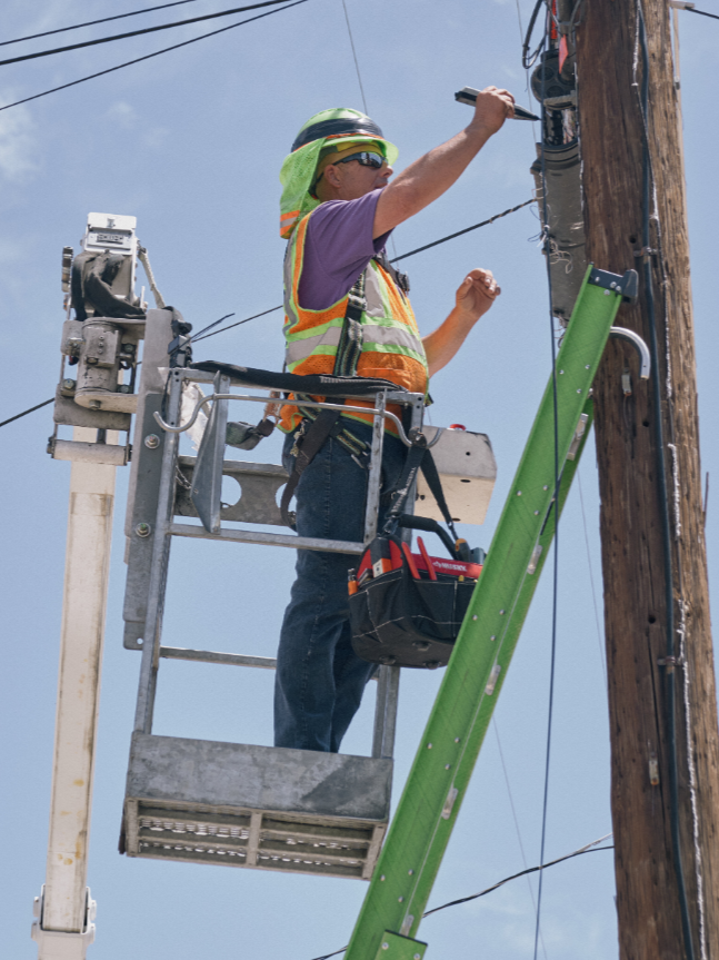 Fiber installation in community 