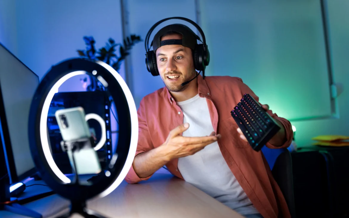 Social Media Influencer