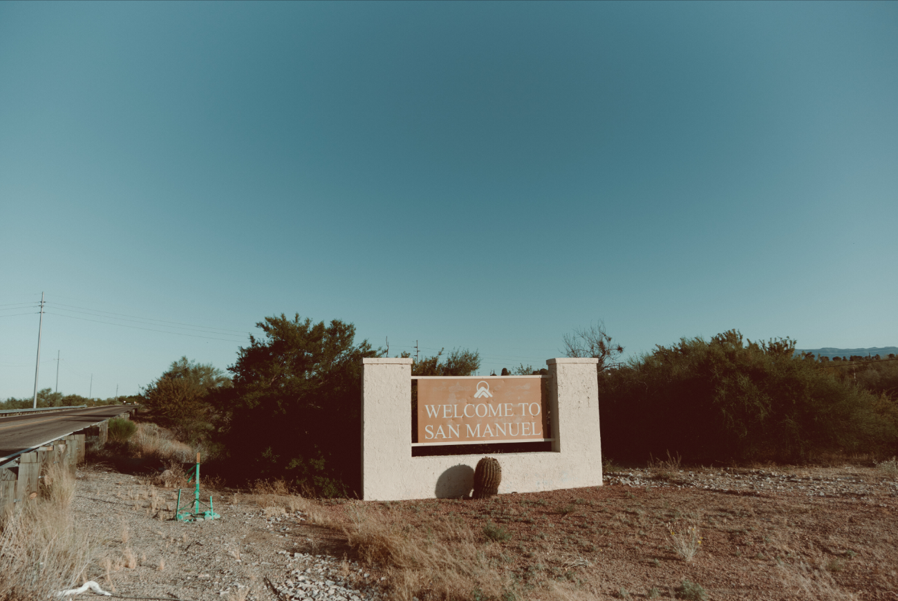 San Manuel Town Sign